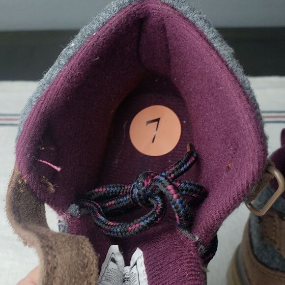 Carters Duck Boots - Picture 6 of 6